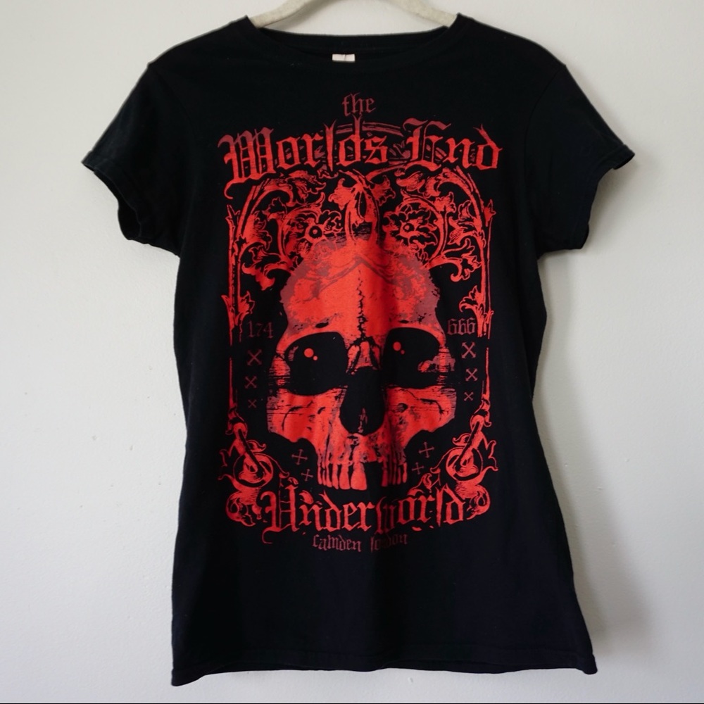 The World’s End Camden “Underground” Pub Tshirt